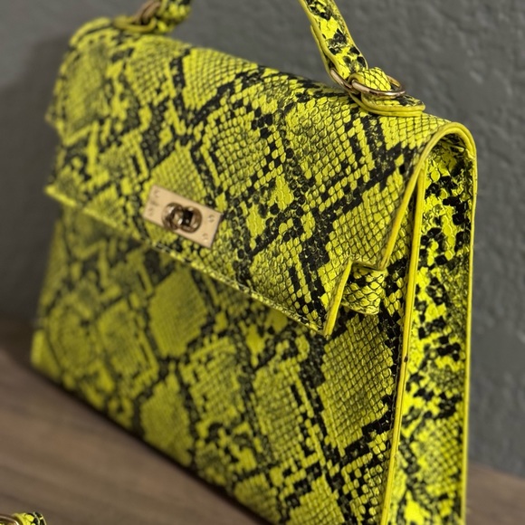 Purse - Picture 4 of 6